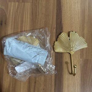 Gold Ginkgo Leaf Wall Hooks